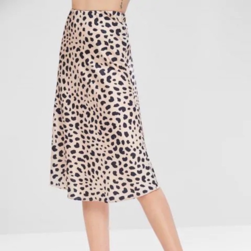 NWT cheetah skirt